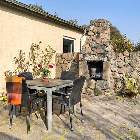 Bed and Breakfast Logi I Hus Med Kunst Og Have Vestervig Esterno foto