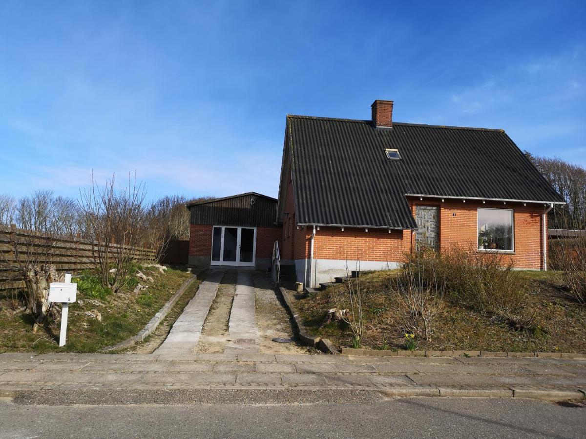 Bed and Breakfast Logi I Hus Med Kunst Og Have Vestervig Esterno foto